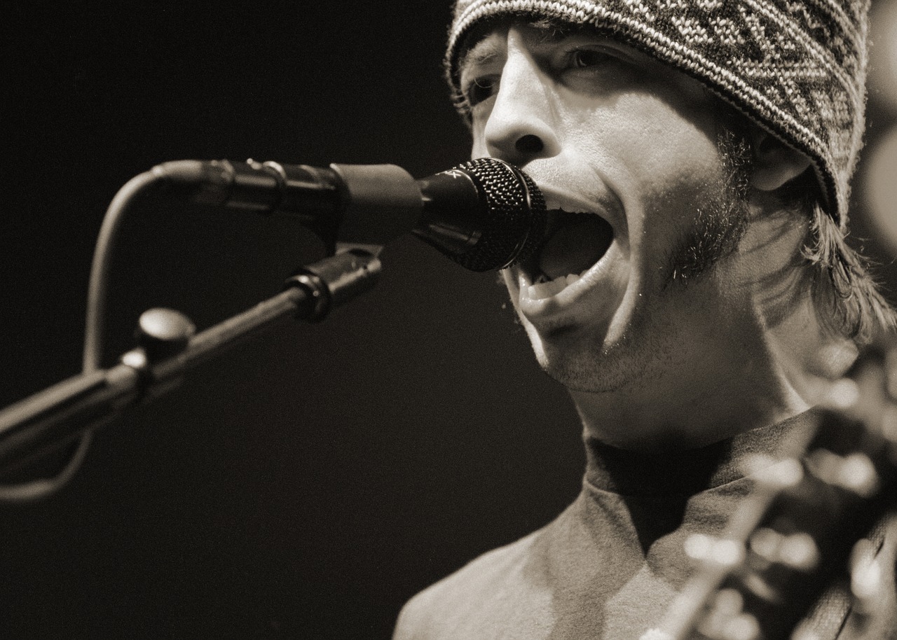 最新歌曲名單,音樂流行趨勢(shì)與熱門推薦