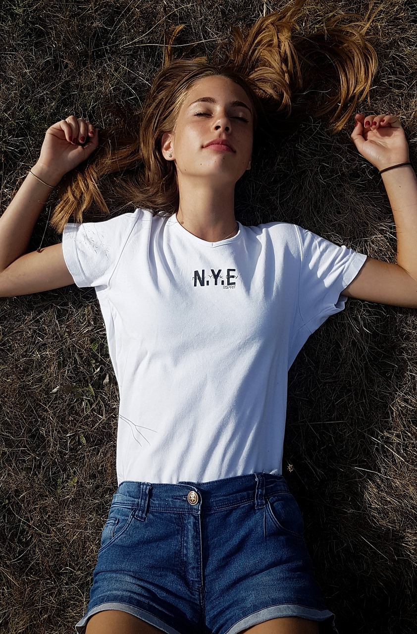 最新愛格雜志,時尚與創意的完美結合專題報道