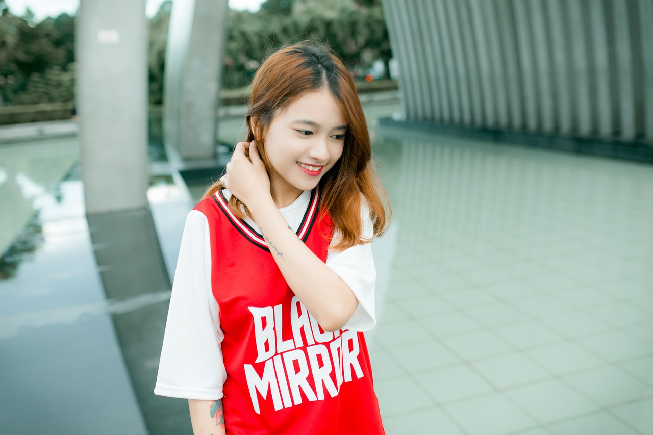 探索時尚前沿,2017最新款女裙的魅力之旅