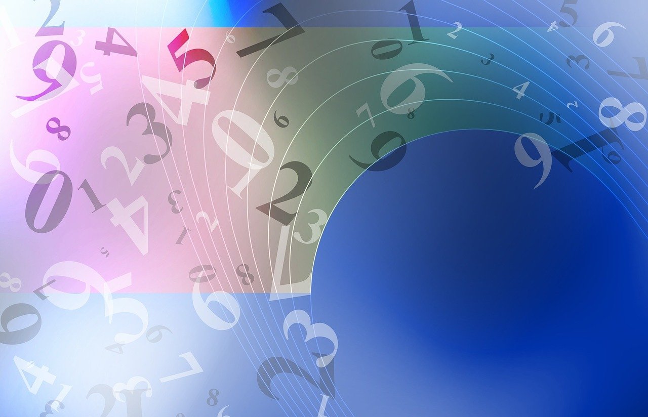 2024年正版資料免費大全一肖，數據分析策略_探險家專屬版IU499.5779