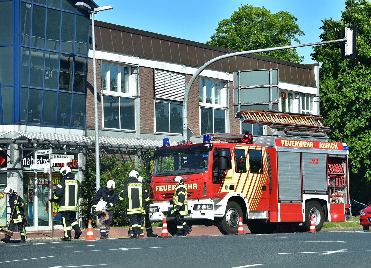 日照爆炸事故最新新聞報道更新,事故現場及救援情況揭秘