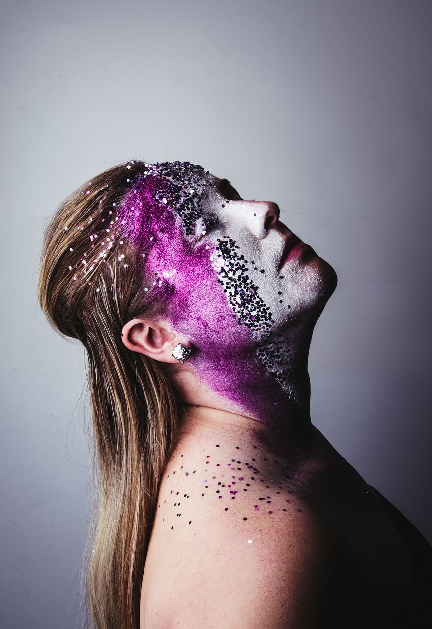 韓式新娘造型圖片最新,時(shí)尚與經(jīng)典的完美結(jié)合,展現(xiàn)新娘魅力風(fēng)采!