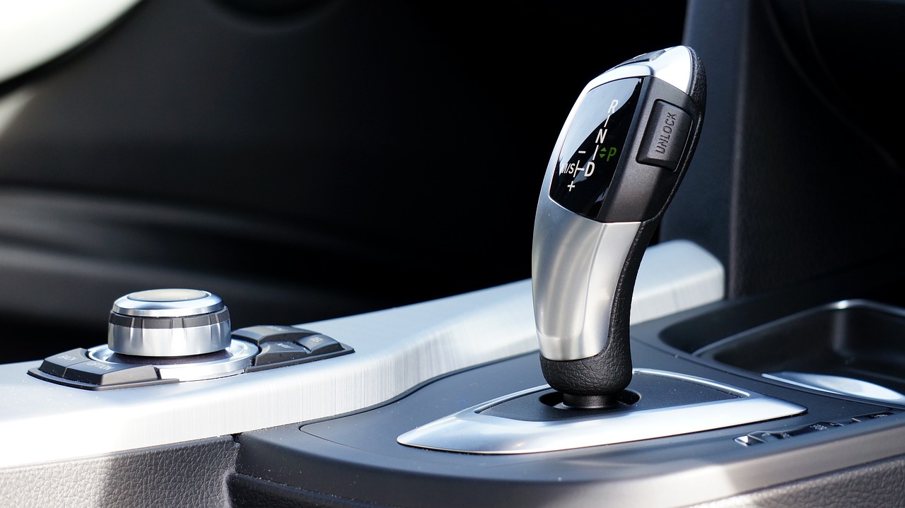 汽車最新電子產(chǎn)品引領(lǐng)智能革新,打造未來駕駛新體驗