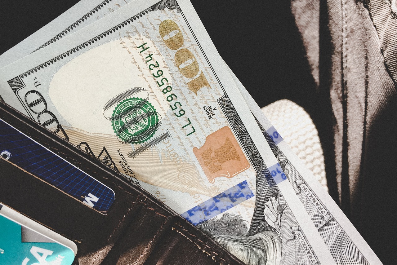 最新法律法規(guī)速遞,適應(yīng)新時代法律環(huán)境的必備指南