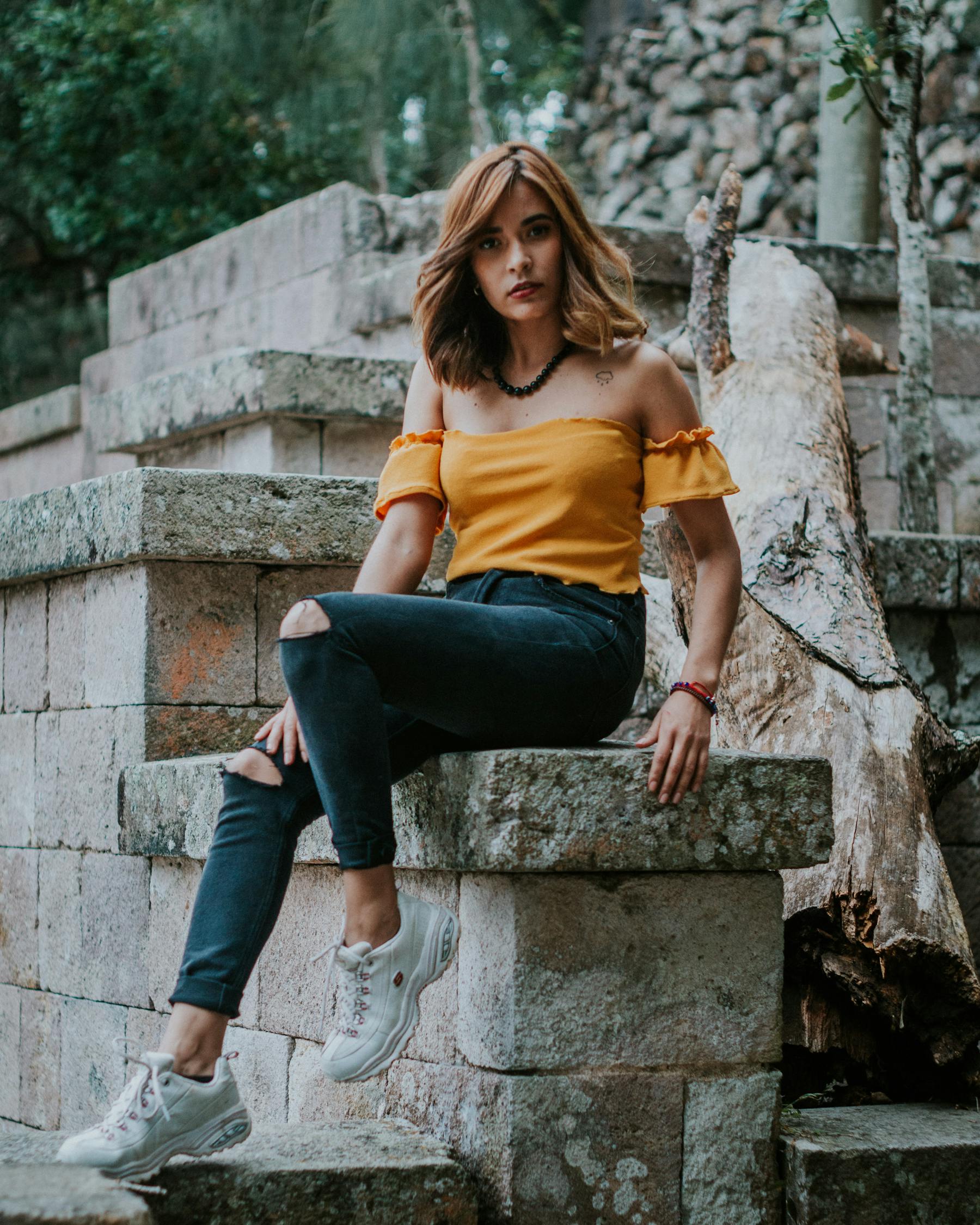 鄒開(kāi)云最新女裝照,時(shí)尚魅力的璀璨綻放