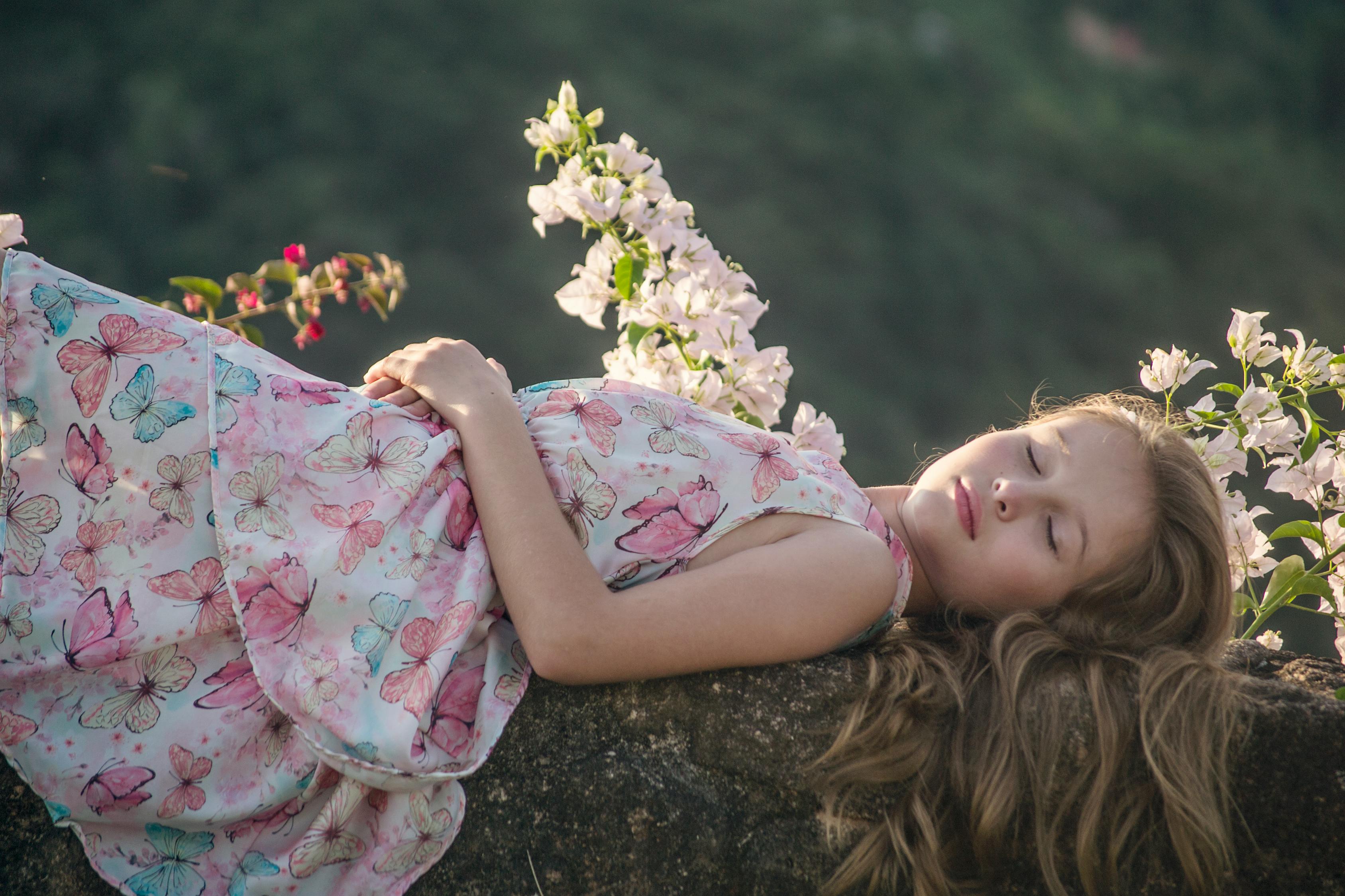 歐陽娜娜最新寫真——青春活力的璀璨綻放