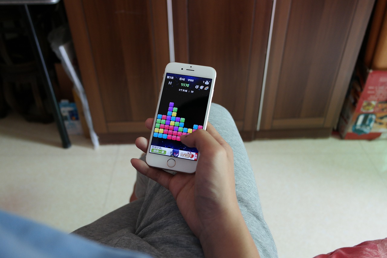 科技與時(shí)尚融合,最新手機(jī)排行榜2013揭曉