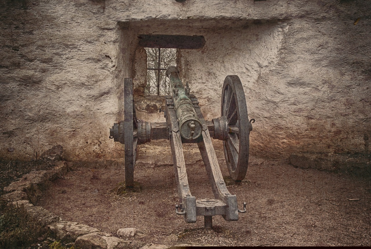 最新軍事觀察室深度解析全球軍事動態(tài)視頻報道