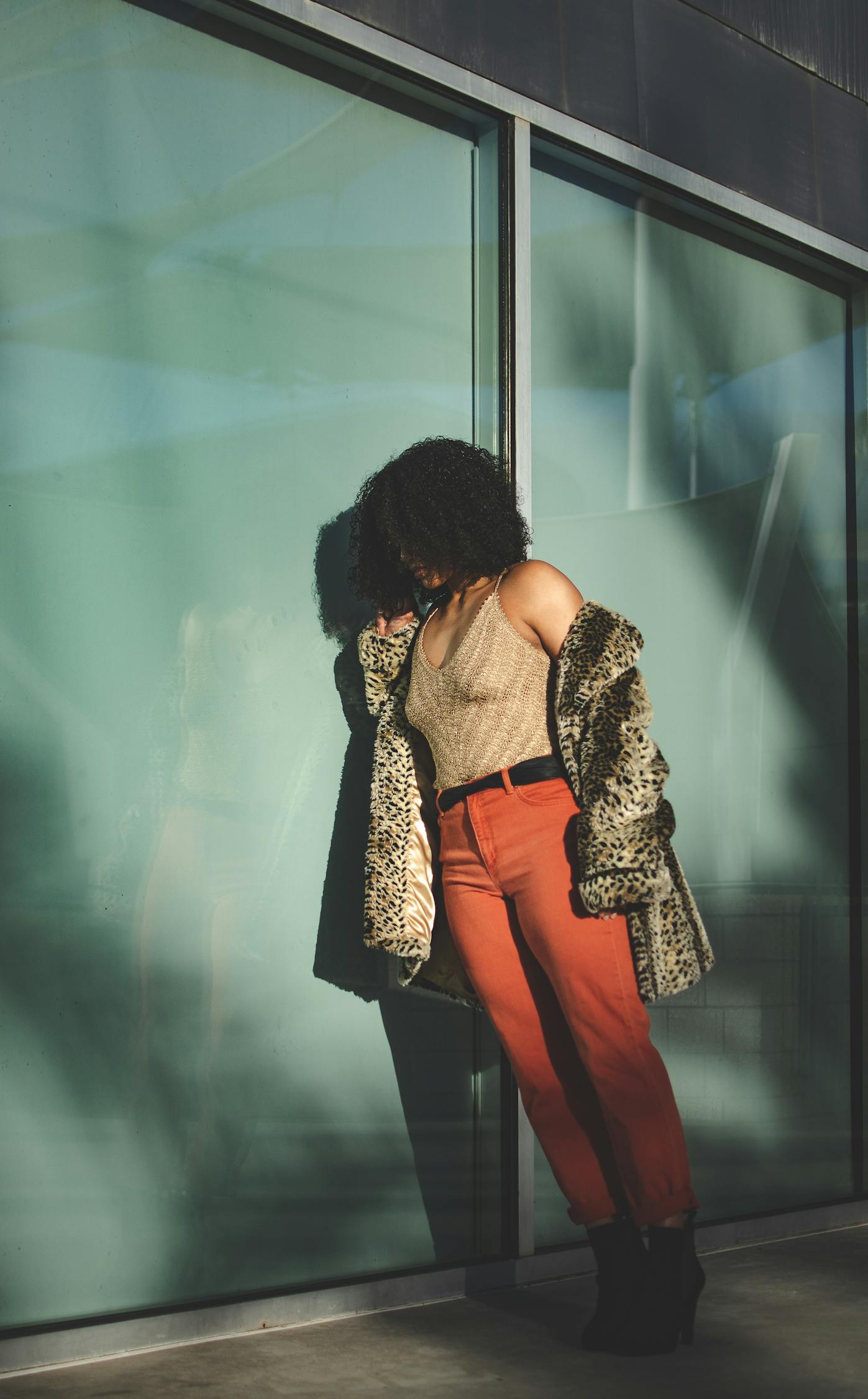 韓國最新服裝引領(lǐng)全球時(shí)尚潮流