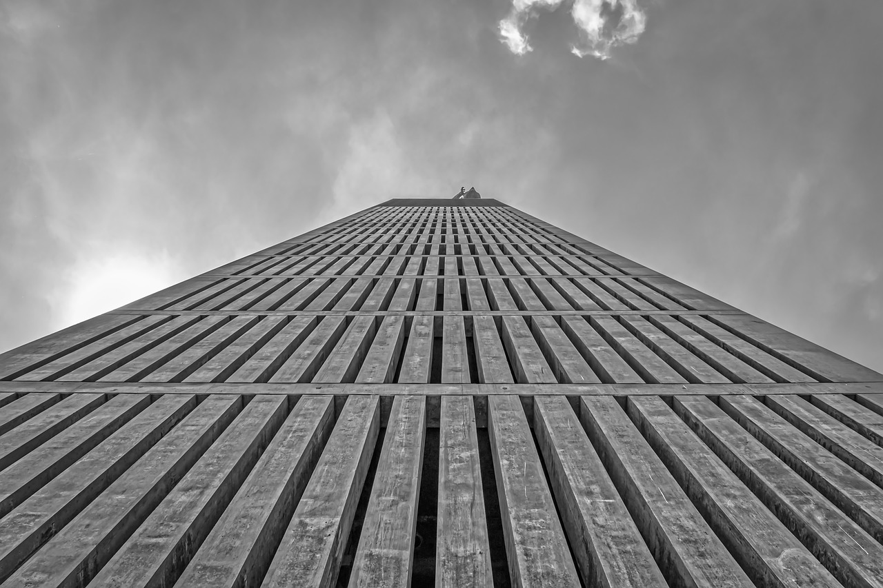 最新倫俚片,最新倫俚片,探索現代都市的情感與潮流